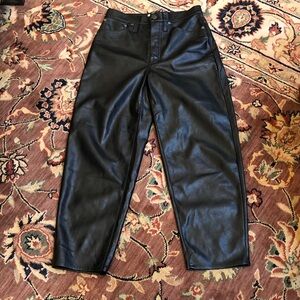 Madewell The Perfect Vintage Straight Jean: Black Faux Leather size 25